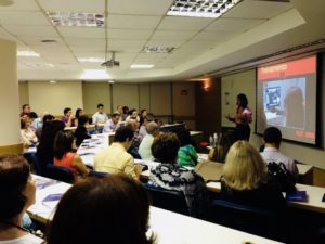Aula na FGV para líderes em Saúde Desenvolvimento de Liderenças de Alta Performance - Nazareth Ribeiro