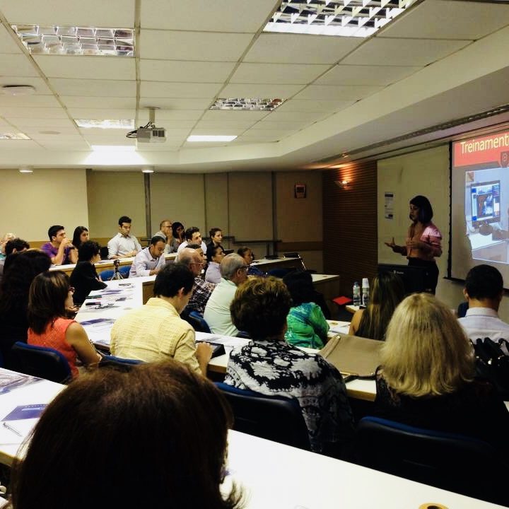 Aula na FGV para líderes em Saúde_ Desenvolvimento de Liderenças de Alta Performance Aula na FGV para líderes em Saúde_ Desenvolvimento de Liderenças de Alta Performance